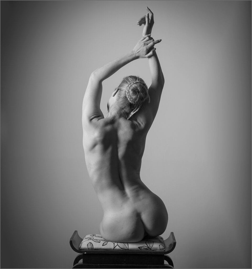 Pudsey Camera Club Member Image Seated Nude, pudsey camera club